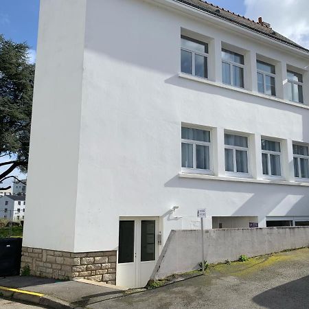 Appartement De Gout T3 42M2 Residence Calme Privee Avec Parking Au Centre De Vannes Exterior photo