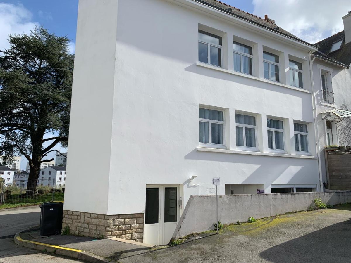 Appartement De Gout T3 42M2 Residence Calme Privee Avec Parking Au Centre De Vannes Exterior photo